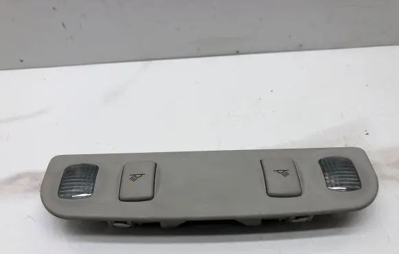 Audi A4 S4 B7 8E 8H Rear seat light 8E0947111A