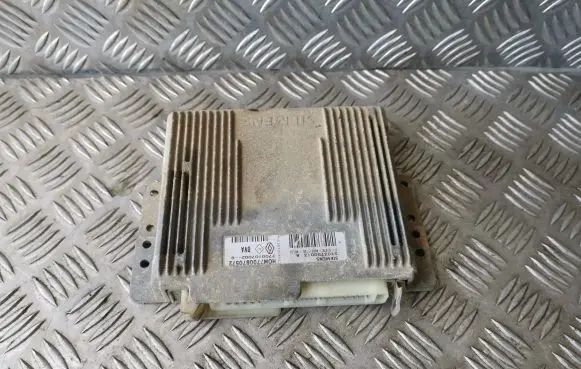 Renault Megane I Engine control unit/module 7700870572 7700107002 7700107002G