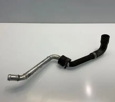Engine coolant pipe/hose