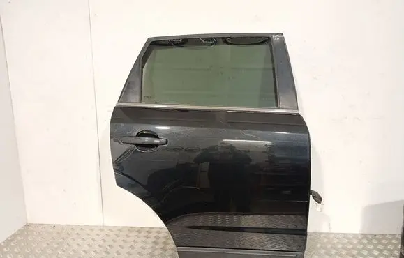 Opel Antara Rear door