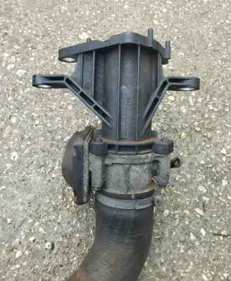 Ford Mondeo MK IV Throttle body valve 9M5o09J444
