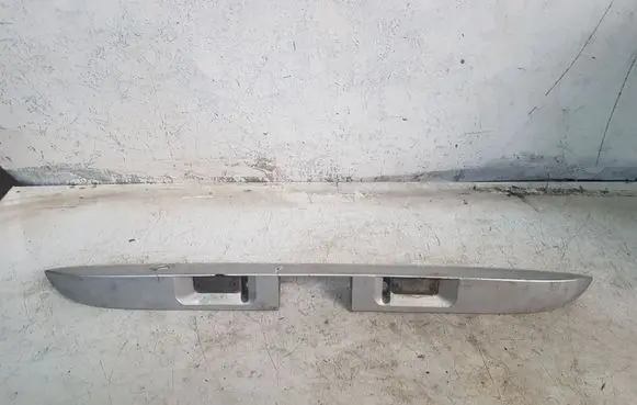 Mercedes-Benz Vaneo W414 Trunk door license plate light bar 