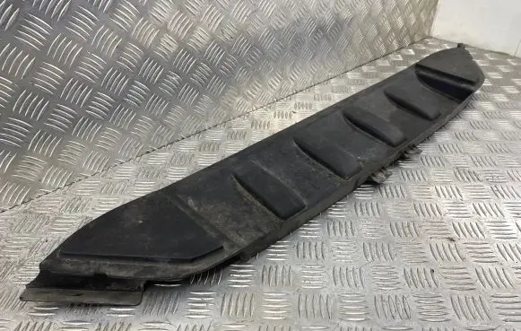 Audi Q7 4L Radiator mount bracket 4L0121285