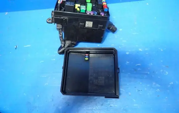 Mitsubishi Lancer VIII Fuse box set PR073-00000