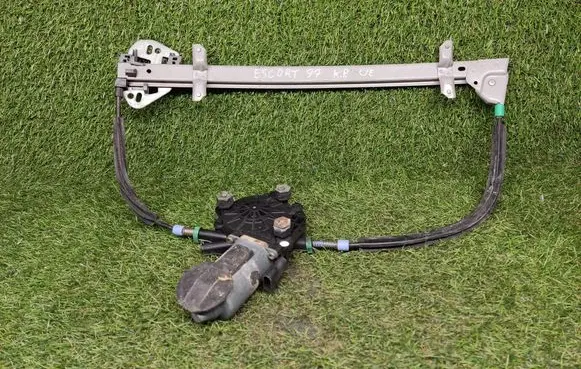 Ford Escort Front door manual window regulator 91AB14A389C 91ABA23201BF