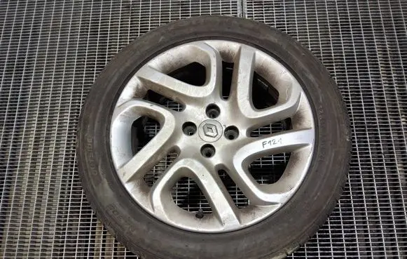 Renault Captur R17 alloy rim 