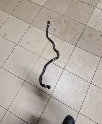 BMW 5 G30 G31 Engine coolant pipe/hose 8596384 15928614838