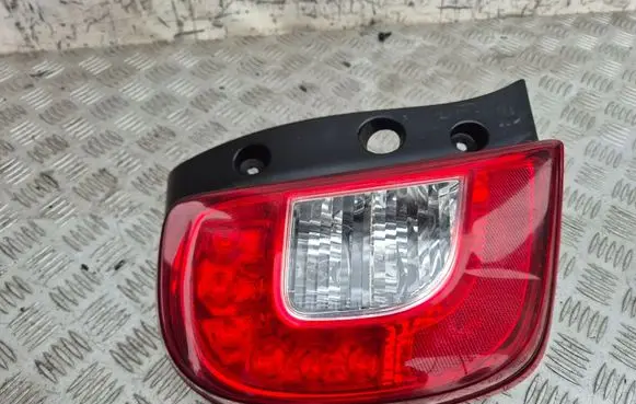 Nissan Micra Rear/tail lights 22017945