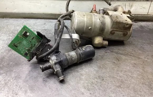 Volvo XC70 Auxiliary pre-heater (Webasto) 