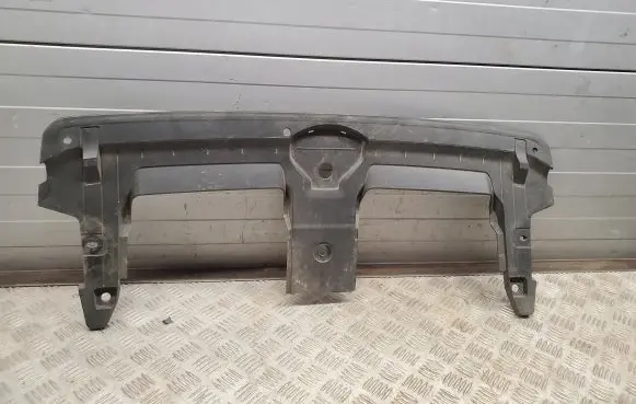 Audi Q7 4M Intercooler air guide/duct channel 4M0807081