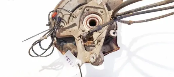 Mercedes-Benz E W211 Rear wheel hub