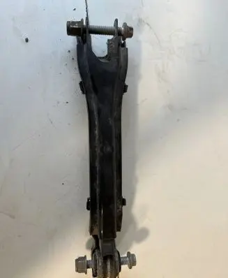 Mercedes-Benz C W205 Rear control arm A2043521205