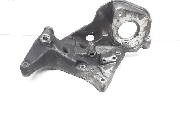 Volvo S60 Generator/alternator bracket 31401103