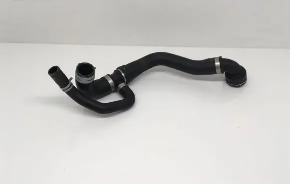 Volvo XC90 Engine coolant pipe/hose 31338292