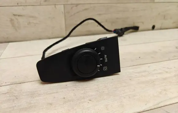 Citroen C4 I Picasso Interior fan control switch 9659796877
