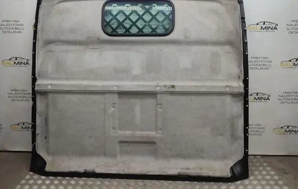 Iveco Daily 6th gen Partition between cabin 