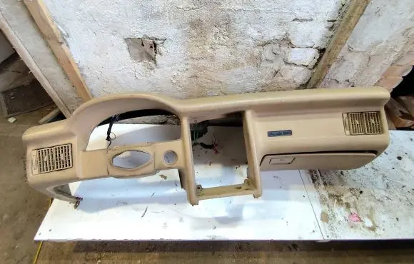 Audi 80 90 B3 Dashboard