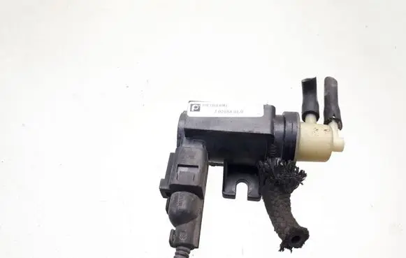Seat Toledo II (1M) Vacuum valve 702184010 70218400