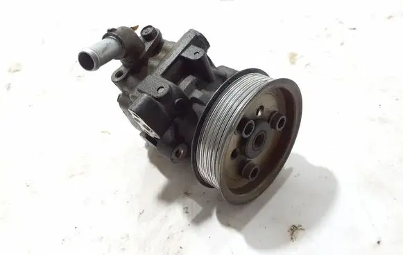 Volkswagen Amarok Power steering pump 7E0422154E
