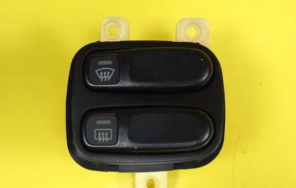 Mazda Xedos 9 Windscreen/window heater switch
