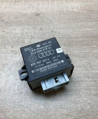 Audi A3 S3 8P Light module LCM 8P0907357F 5LA008379