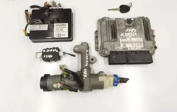 Hyundai Sonata Engine ECU kit and lock set 0281012973 3911327405
