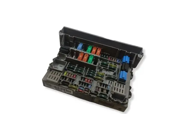 BMW 3 E90 E91 Fuse module 6906622