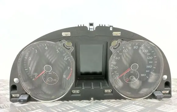 Volkswagen PASSAT CC Speedometer (instrument cluster) 3C8920970M