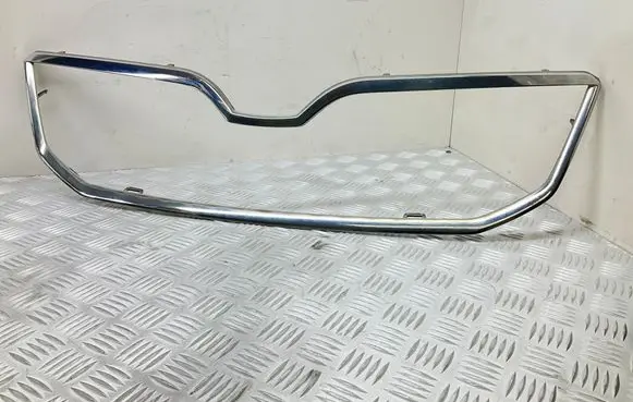 Skoda Octavia Mk3 (5E) Front bumper splitter molding 5E0853761