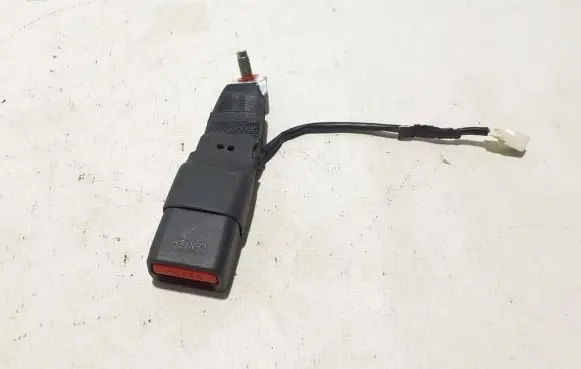 Nissan Pulsar Rear seatbelt buckle 888523ZL0A