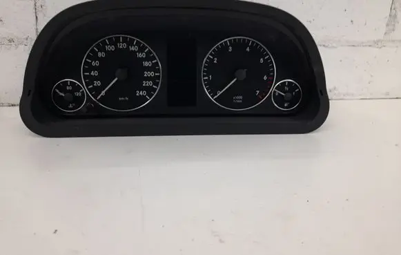 Mercedes-Benz A W169 Speedometer (instrument cluster) A1694400211 A1695407811 A1694421921