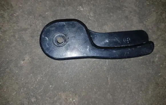 BMW 3 E36 Engine bonnet (hood) release handle 51231928469