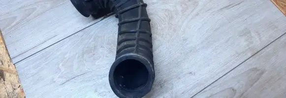Volvo S60 Air intake hose/pipe 08634143