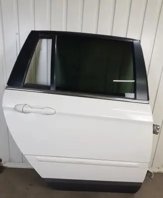 Chrysler Pacifica Rear door