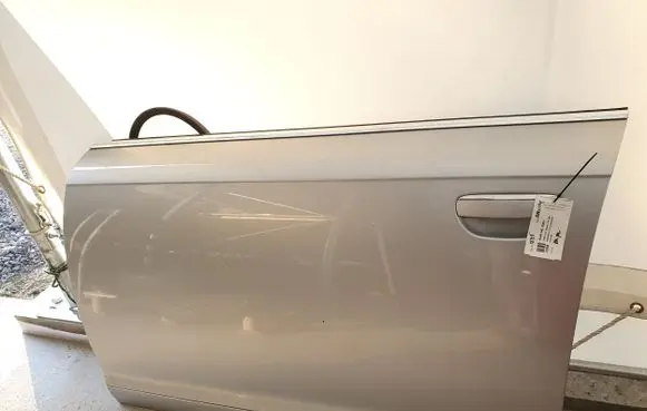 Audi A6 S6 C6 4F Front door