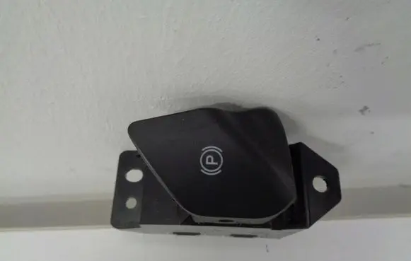 Ford Mondeo MK V Hand parking brake switch 