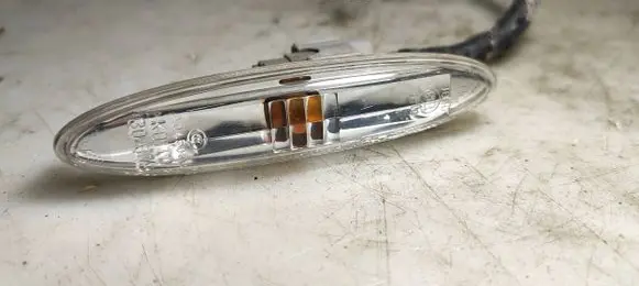 Lexus IS 220D-250-350 Front fender indicator light 30308 A045053
