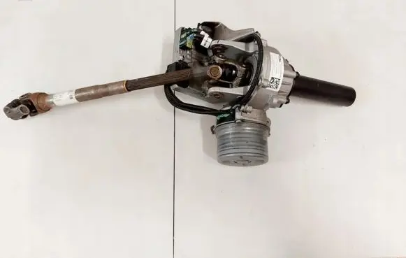 Fiat 500L Steering wheel axle