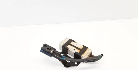 Toyota Avensis T250 Coolant fan relay 2468103560
