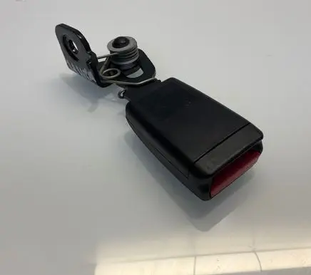Mercedes-Benz E W211 Rear seatbelt buckle A2118604569 305753300 064805