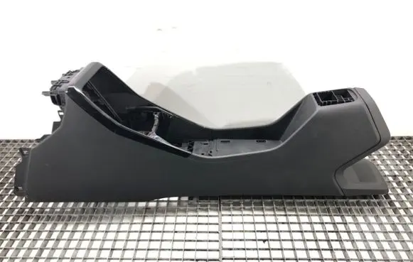 BMW X1 U11 Center console 9472848