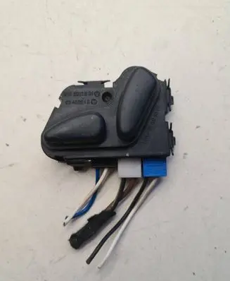 Mercedes-Benz E W211 Seat control switch 2108213851