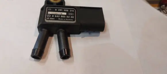Mercedes-Benz V Class W447 Exhaust gas pressure sensor A6429050200 0281006214