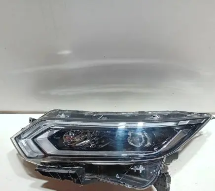 Nissan Qashqai Headlight/headlamp 10019011