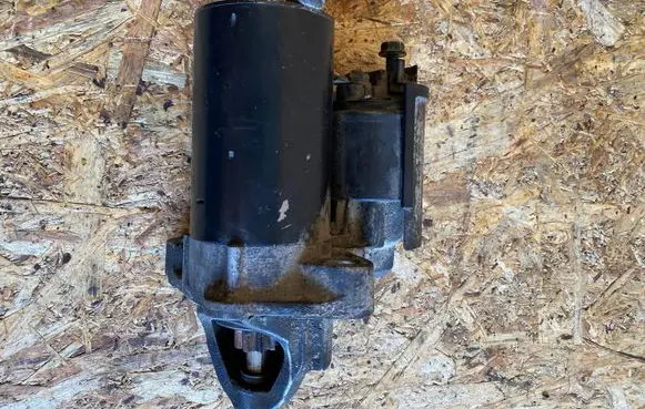 Audi A4 S4 B5 8D Starter motor