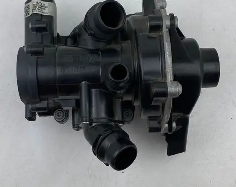 Porsche Macan (95B) Water pump 06L121111M 06L121012K