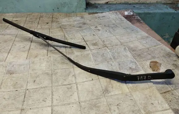 Mazda 6 Windshield/front glass wiper blade 0989