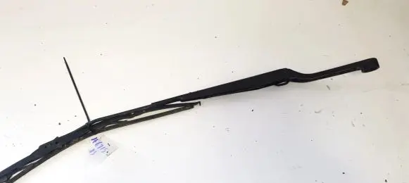 SsangYong Rexton Front wiper blade arm