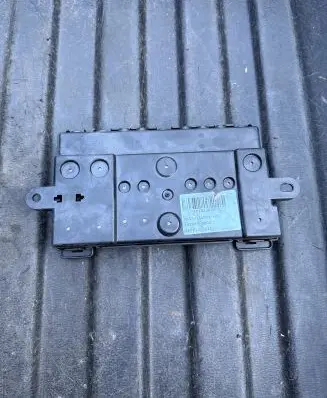 Land Rover Discovery 5 Fuse module CK5214A073AC E01033600 1930800002