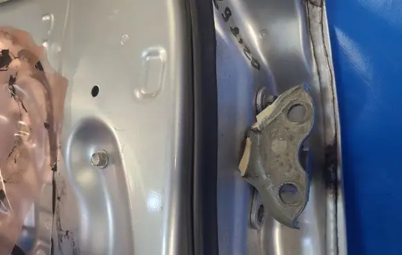 Toyota Camry Front door hinge set 6876006010